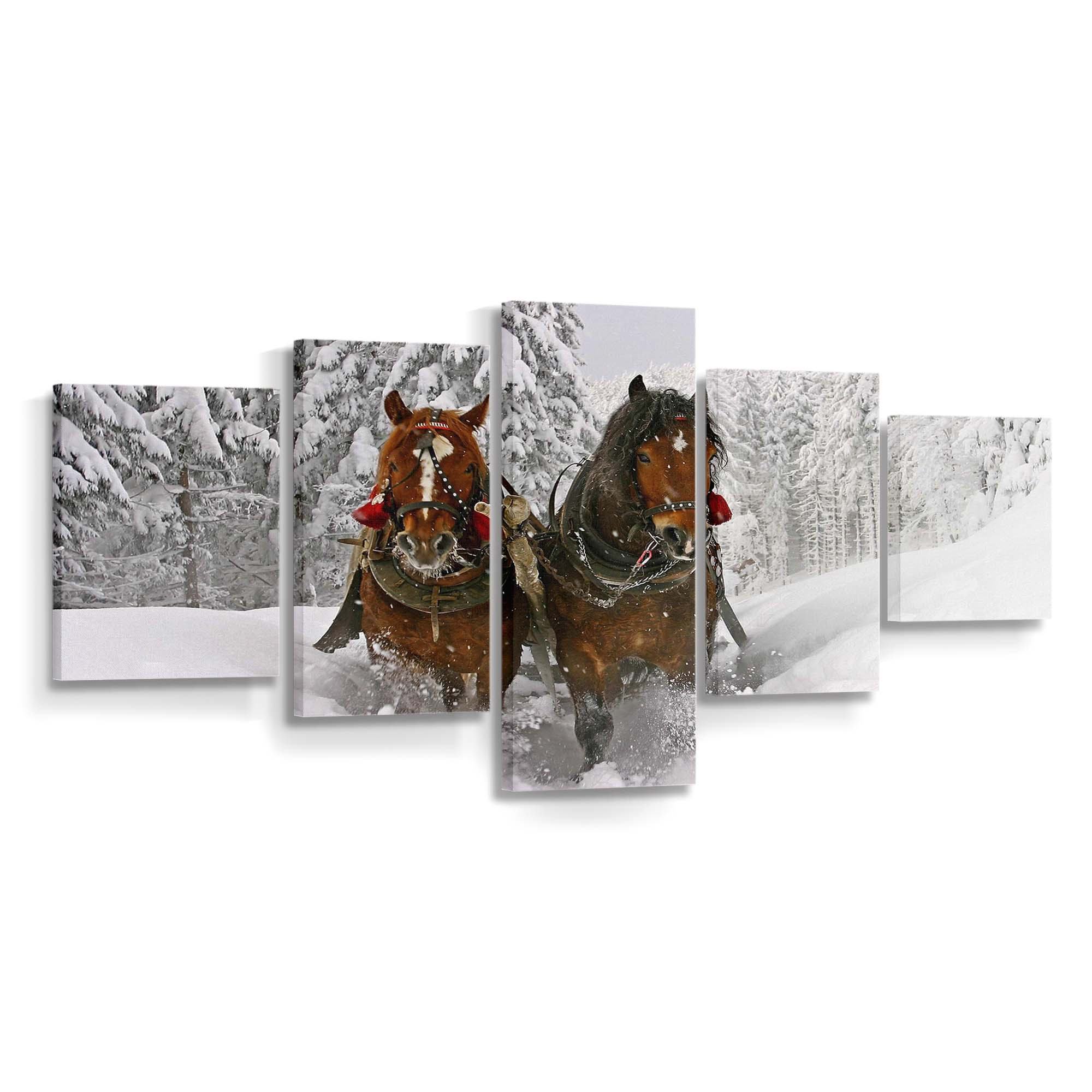 horse drawn carriage in snow wallpaper