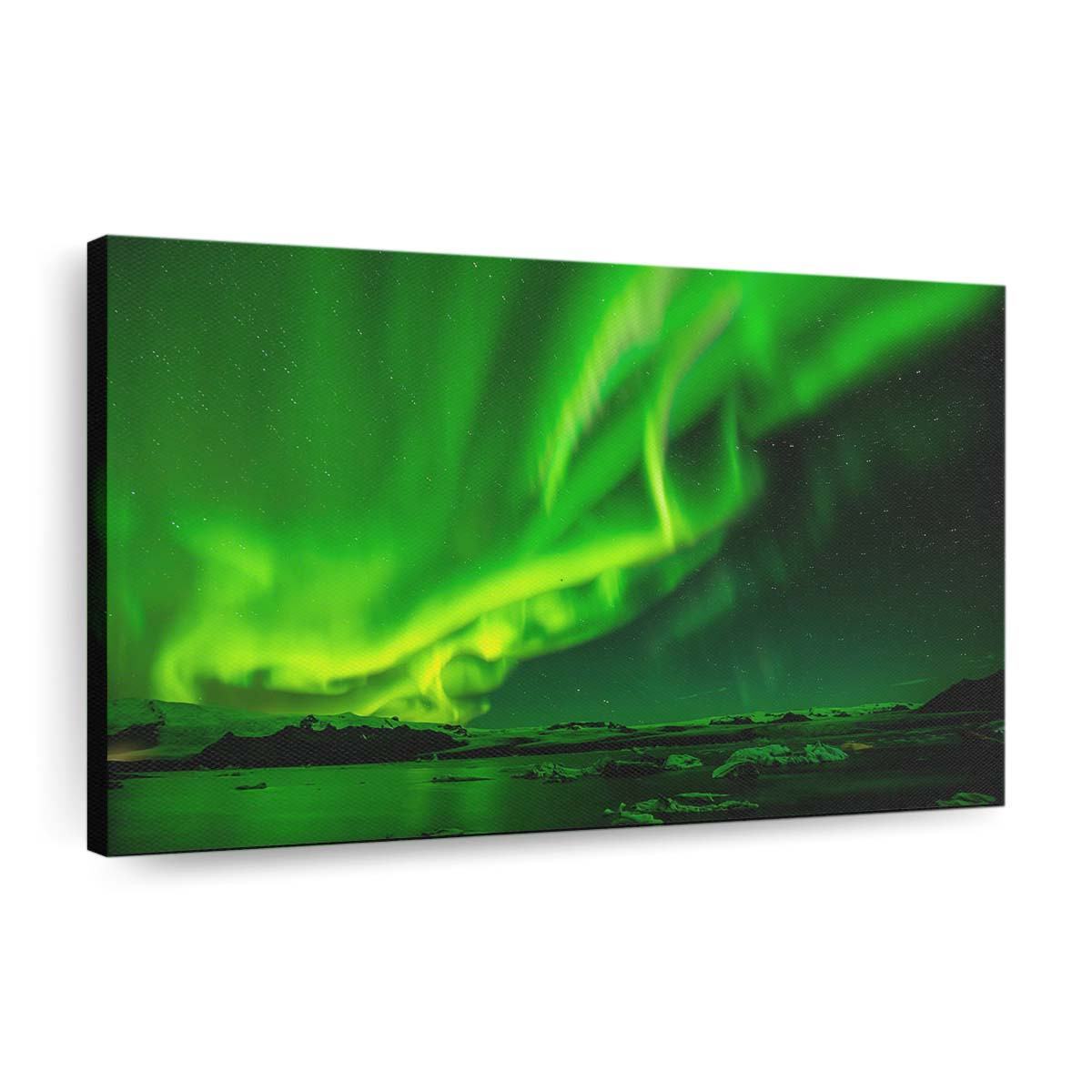 green northern lights night sky wallpaper